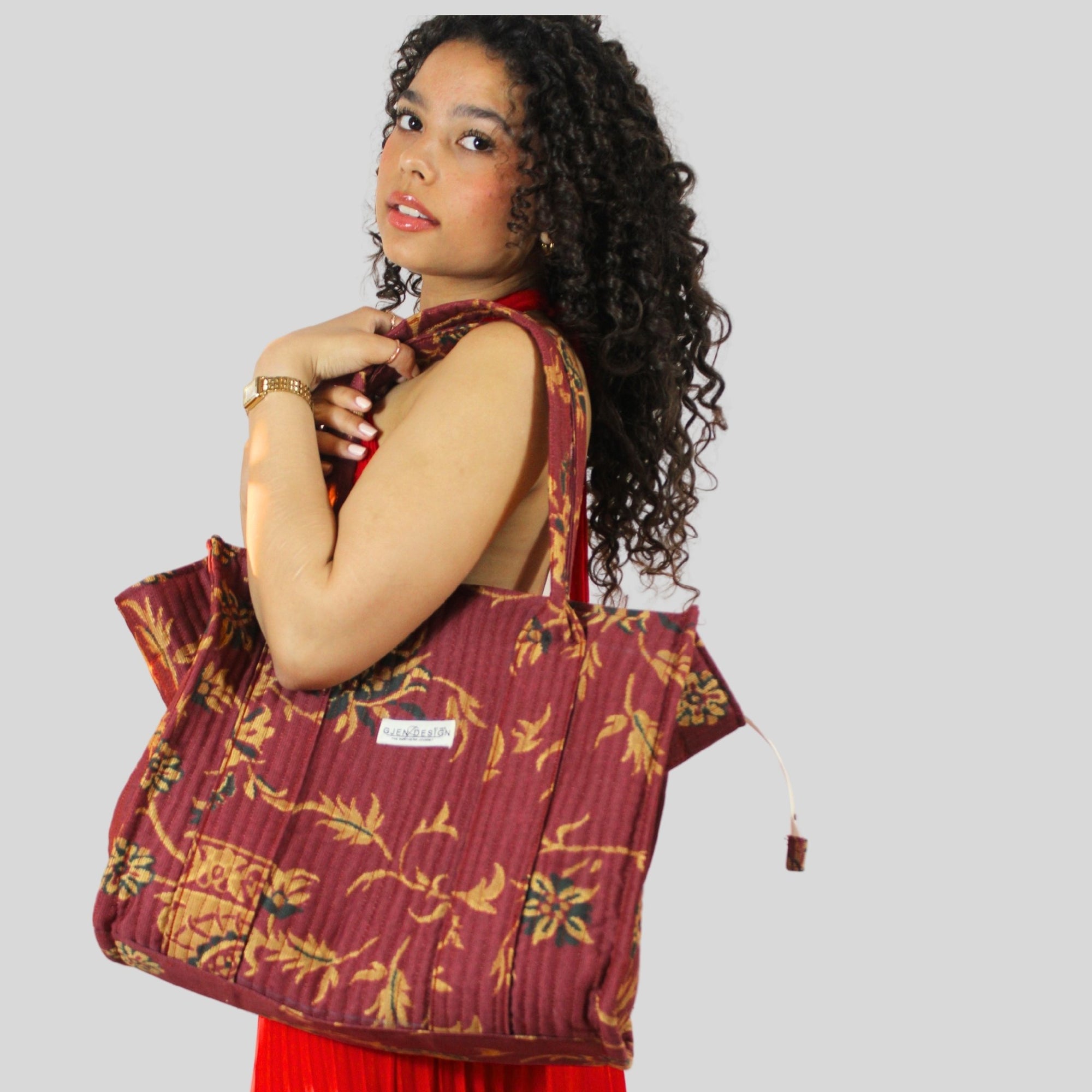 Celine Quilted Tote Veske