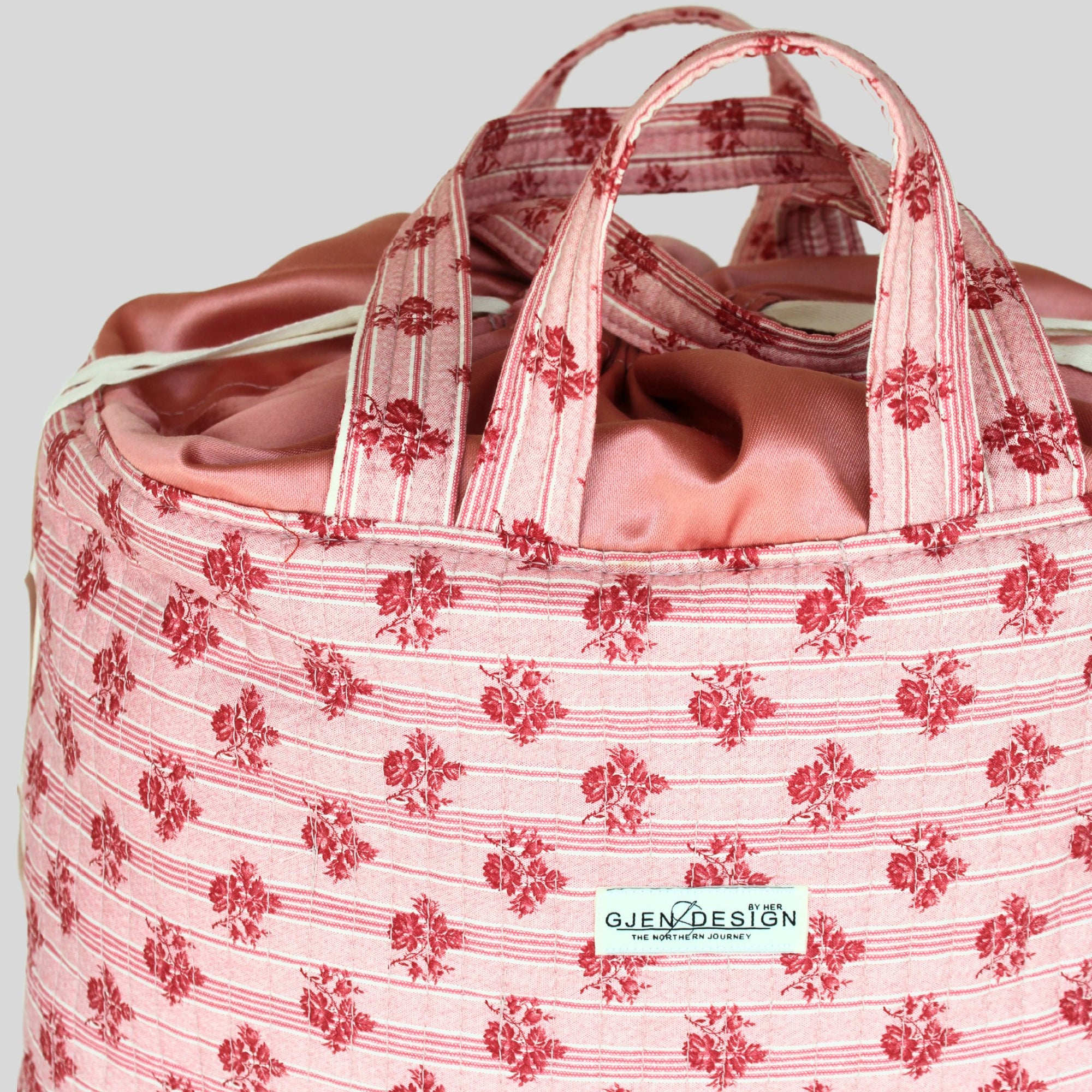 Rosa Quilted Tote Veske