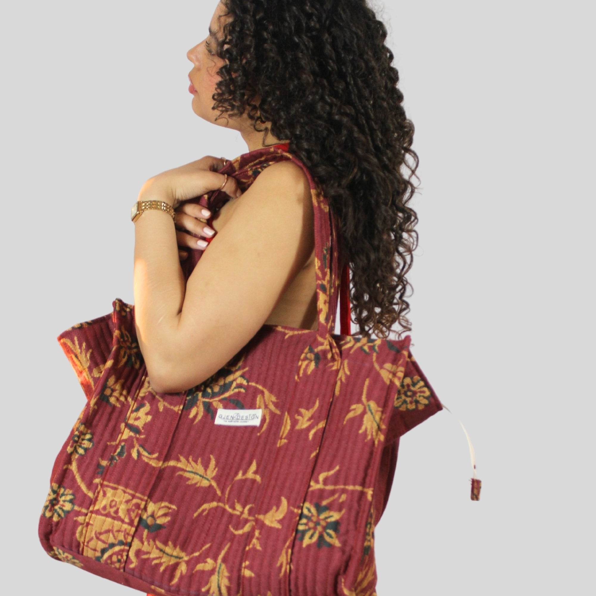 Celine Quilted Tote Veske