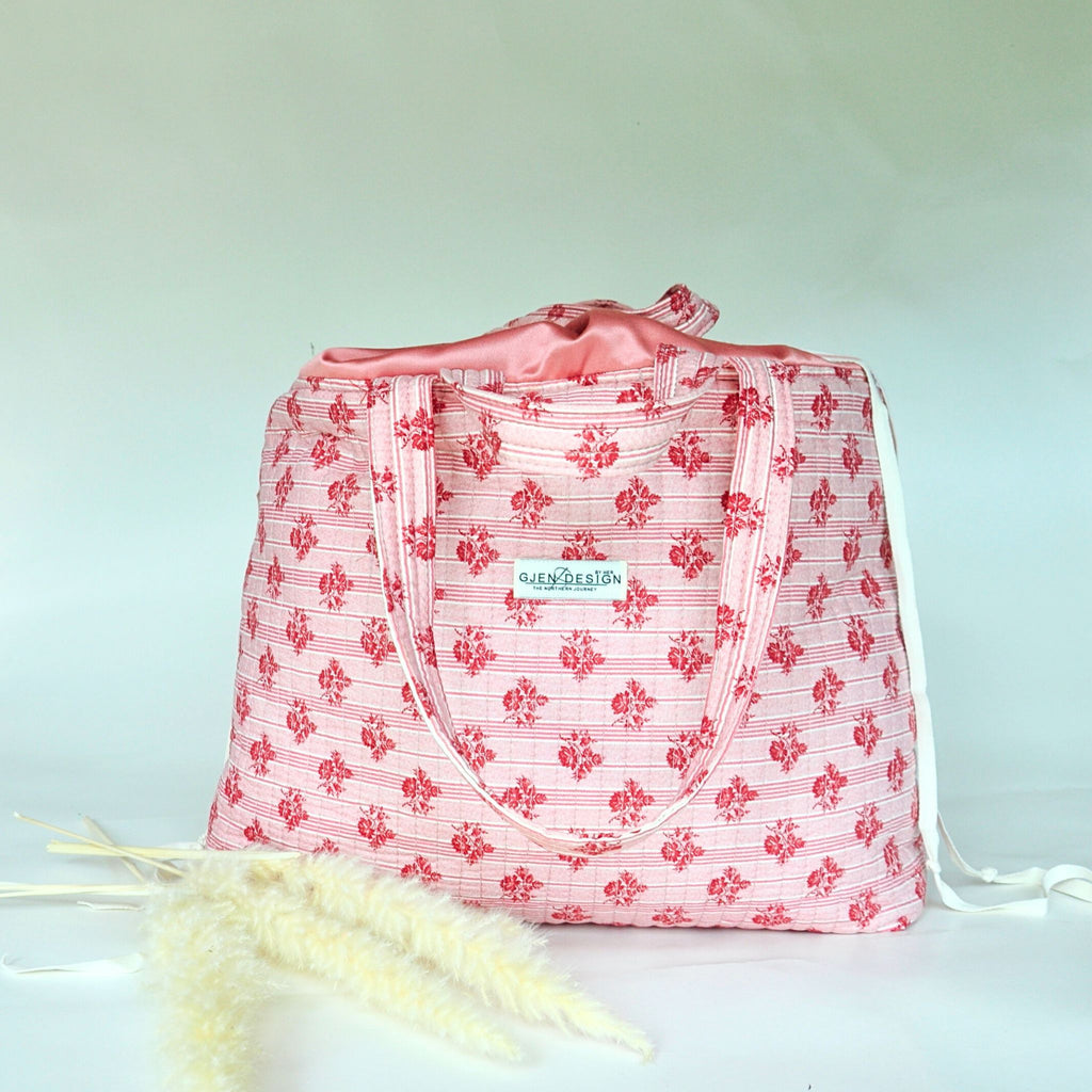 Rosa Quilted Tote Veske